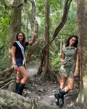 Cindy Fabre Instagram - 🇬🇫 Découvrir La Guyane, une région française au cœur de l’Amérique du Sud, méconnue pour beaucoup, elle regorge de trésors!
Encore quelques jours à profiter…

📸 @sipa.press/ @laurent_vu/ @bendecoin 
@sipa.press @ctdeguyane @aircaraibes @missfranceoff @jaiio_officiel @bashparis @rouchette_fr @claudiepierlot @celine @centrespatialguyanais @campcariacou