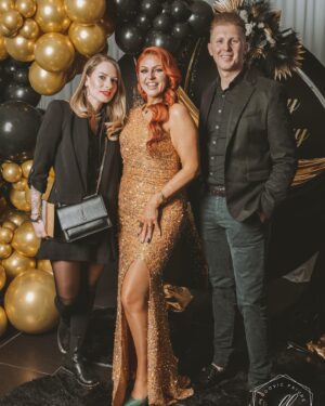 Cindy Sander Instagram - Merci à toutes les personnes qui étaient présentes pour célébrer mon anniversaire ce fut un moment mémorable 
Bien sûr, d’autres photos suivront @madame.santoro @pierreyvesduchesne @mi_kascouille @gary.jarny @enzo_br_1 @gaelleemma @monsieur_keto @amandaabagima_nutrition
crédit photo @ludovic.faivre.photographe