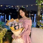 Cindy Diễm Mii Instagram - Tặng em 1 bó hoa 💐 Để nhận lại 1 đoá hoa đẹp nhất 🤭