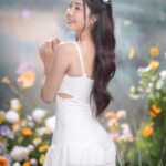 Cindy Diễm Mii Instagram - Tặng anh bó hoa Hoa một cái nhun 😚