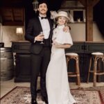 Cindy Poumeyrol Instagram - Un week-end plongé dans une bulle d’amour. #justmarried #peakyblinders #mariagedhiver #wedding #mariage #victoirevermeulen #palmerfilm #scenographe @palmer.film @le_scenographe