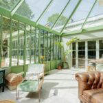 Cindy Poumeyrol Instagram - Home - Renovation complète d’une vieille longere du XIXe Je suis passionnée depuis toujours par l’immobilier et la decoration d’intérieur. D’ailleurs je souhaite me specialiser de plus en plus dans ce domaine. Nous venons à peine de terminer ce projet que j’en ai dejà un autre dans ma tête 😅 Donc n’hesitez pas à me rejoindre sur @la_casa_de_lamour où je vous partage du contenu dedié à mes projets immo.