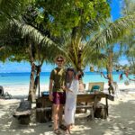 Cindy Poumeyrol Instagram – « C’est aux Seychelles qu’y a du soleil, lala lala » 🎶 
Collaboration commerciale avec @fairmoove