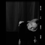 Cindy Poumeyrol Instagram – Feminity Project / ACT XV / CINDY 
ou comment se réconcilier avec son image.
Vidéaste, j’ai envie de donner la possibilité à des femmes de s’offrir des images de cinéma. Un mini court métrage de vous. 
Notre juge intérieur est souvent beaucoup trop sévère et nous renvoie une image qui n’est pas la réalité. 
Je ne suis pas thérapeute mais j’ai à cœur de livrer du beau et de l’authentique. Dans un monde souvent trop superficiel il est temps de ré-inventer les normes de beauté afin que chacune d’entres nous puissent réellement y trouver sa place. Mon seul et unique objectif est d’aller chercher les émotions. 
.

Cindy comme toutes les autres guerrières tu découvres ces images en même temps que nos communautés et il faut du courage pour faire confiance à une inconnue alors merci merci merci !!! 🥹
Ta joie de vivre crève l’écran 🔥🫶
.
Cindy est assise sur les sublimes créations de @laurentbadierdesign et @atelier_wika 
.
.
.
#videaste #photographe #videastebordeaux #photographebordeaux #feminityproject #revelatricedemotions #paulaproduction #arttherpie #lacherprise #sororité #bordeaux @mojo.video