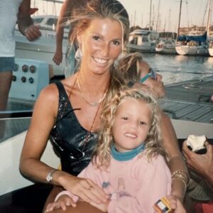 Cinha Jardim Instagram - Parabéns querida Pimpinha minha rica filha que contes muitos sempre com a Mãe ao teu lado! ❤️❤️❤️