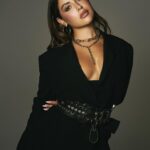 Cinthya Carmona Instagram - 🔪 💋 @xmagoficial Photo: @ben_cope Styling: @bianca_agrusa Hair: @hairbyguylevi Makeup: @luzbeauty #Xmag #CinthyaCarmona #XmagNovember