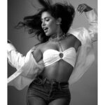 Cinthya Carmona Instagram - Dance will always be my first love. Thanks for capturing that @session.mag ! Fun shoot ! ❤️ 💃🏻 #Energy Photo: @ryanwestphoto Interview: @rebecca.esther.c Styling: @bianca_agrusa Glam: @luzbeauty