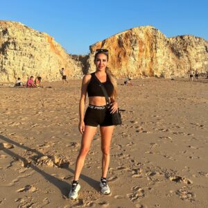 Cintia de Sà Instagram - Séquence des photos - Falaises de Sagres 🇵🇹