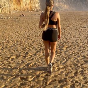 Cintia de Sà Instagram - Séquence des photos - Falaises de Sagres 🇵🇹