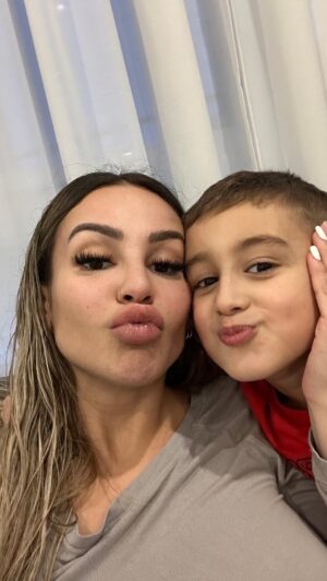 Cintia de Sà Instagram - Petit recap de noel de moi et Léo… ❤️