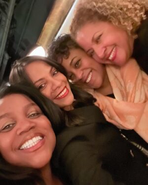 Cisely Saldaña Instagram - What a beautiful evening surrounded by admirable kick 🍑 women in our industry!
Thank you @creativeartistsagency for getting us all in one room to celebrate all of our wins!!
#CAAamplify #BlackWomenInEntertainment #BlackHistoryMonth