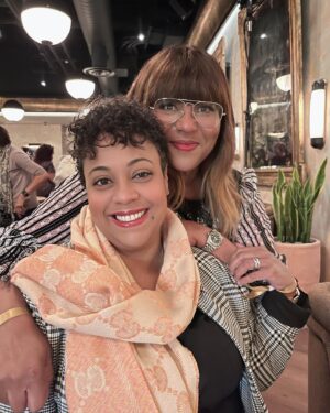 Cisely Saldaña Instagram - What a beautiful evening surrounded by admirable kick 🍑 women in our industry!
Thank you @creativeartistsagency for getting us all in one room to celebrate all of our wins!!
#CAAamplify #BlackWomenInEntertainment #BlackHistoryMonth