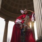 Clémence Botino Instagram - C’est avec beaucoup d’émotions que je vous partage la vidéo officielle de mon costume national @missworld 👑 Nous avons voulu rendre hommage à la reine Marie-Antoinette, dont l’aura résonne dans ce magnifique endroit qu’est le Domaine du Trianon. Merci infiniment à l’équipe du @chateauversailles pour son accueil, sa disponibilité. Quel honneur vous me faites ! Incarner la France, sa diversité et sa culture dans ces lieux si symboliques est un souvenir qui restera à jamais gravé. Cette vidéo réalisée par mon éternel @christbytheway accompagné de son acolyte @auregendron , concrétise un partage d’idées et de talents que nous avons mûris ensemble. Merci à ma Vanessa @manzel_byvanessaboimond qui ne cesse de me suivre et de sublimer chacun de ces hommages par son talent. A cette aventure s’ajoute mon cher @boutamtam avec qui j’avais tant voulu travaillé ! Vous avez réalisé ce magnifique costume et du fond du coeur merci 🤍 Merci également mon @marvynvala , mon bras droit, mon ami, qui est toujours présent pour me booster. Une nouvelle personne a rejoint l’aventure, @iammapy , une artiste caribéenne aussi talentueuse que douce et attachante. Merci d’avoir réalisé cette mélodie sur mesure. Les premières notes reprennent une mélodie du Chevalier Saint Georges tandis que le violon accompagne la chanson « Wild Thoughts ». Enfin les photos réalisées par le talentueux @anthony_passant dont la couverture vous donne un avant goût seront postées un peu plus tard 🤍 @missfranceoff c’est une manière pour moi d’être, de créer, j’ai même parfois un sentiment curieux d’être une artiste et d’écrire une mélodie ou de peindre un tableau. Et je ne peux qu’être émue lorsque je vois le résultat d’un tel travail ❤️ Merci 🙏🏽 profitez de cette vidéo car j’y ai mis tout mon cœur.