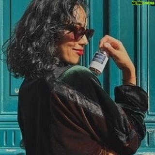 Clémence Botino Instagram - Le secret pour des cheveux forts et brillants ? La cure Phytophanere testée et approuvée par @clemencebotinooff ! — ᴱᴺ The secret to strong and shiny hair ? The Phytophanere treatment tested and approved by @clemencebotinooff ! @phytoparis #phytoparis #phytophanere #ad