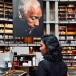 Clémence Botino Instagram - Hello tout le monde 🤍 Hier j’ai eu l’honneur d’assister à l’hommage national rendu à notre grande dame Maryse Condé. Nous avons partagé un moment émouvant à travers les témoignages, la lecture de ses livres, le chant … Tout cela renforcé par l’atmosphère de la bibliothèque Richelieu où j’ai eu la chance d’étudier. Un moment magique parmi les livres 📚. Mes pensées sincères accompagnent ses proches… Vos mots ont su parler à de nombreuses générations, je vous rassure ce n’est que le début. Je remercie Monsieur le Président de la République @emmanuelmacron pour l’invitation, ainsi que Madame la Ministre de la Culture @rachida.dati et Madame la Ministre déléguée chargée des Outre-mer Marie Guévenoux 🇫🇷.