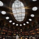 Clémence Botino Instagram – Hello tout le monde 🤍
Hier j’ai eu l’honneur d’assister à l’hommage national rendu à notre grande dame Maryse Condé. Nous avons partagé un moment émouvant à travers les témoignages, la lecture de ses livres, le chant … Tout cela renforcé par l’atmosphère de la bibliothèque Richelieu où j’ai eu la chance d’étudier. 
Un moment magique parmi les livres 📚.
Mes pensées sincères accompagnent ses proches…
Vos mots ont su parler à de nombreuses générations, je vous rassure ce n’est que le début.
Je remercie Monsieur le Président de la République @emmanuelmacron pour l’invitation, ainsi que Madame la Ministre de la Culture @rachida.dati  et Madame la Ministre déléguée chargée des Outre-mer Marie Guévenoux 🇫🇷.