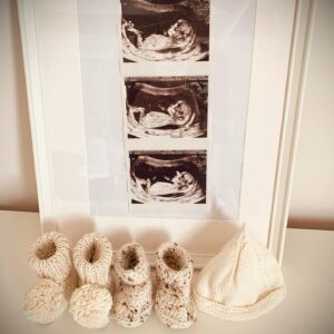 Claire Cooper Instagram - So excited to meet you 🤍 🍁🍂 #fallbaby #babynumber2