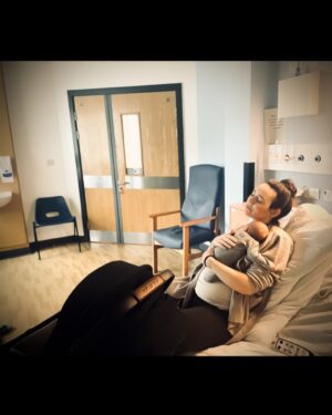 Claire Cooper Instagram - Family complete 🤍

Welcoming our little blessing… 

𝑭𝒊á𝒊𝒏-𝑳𝒖𝒏𝒂 𝑺𝒄𝒂𝒏𝒍𝒂𝒏

Irish Gaelic pronounced ‘fee-awn’ which means ‘wild’ our very own wild moon has joined the family & we couldn’t be happier 🌿🌙

@scandalous_13 

#newbaby #babygirl #grateful #familycomplete #scorpio #novemberbaby #vbac #vbacsuccess #vbacbaby #vbacwithoutfear