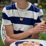 Claire Coffee Instagram – By “wine pairing” we mean color coordination. #shrimpfashion #shrimp #tablescape #bandolStan 📷: @amberlgarrison