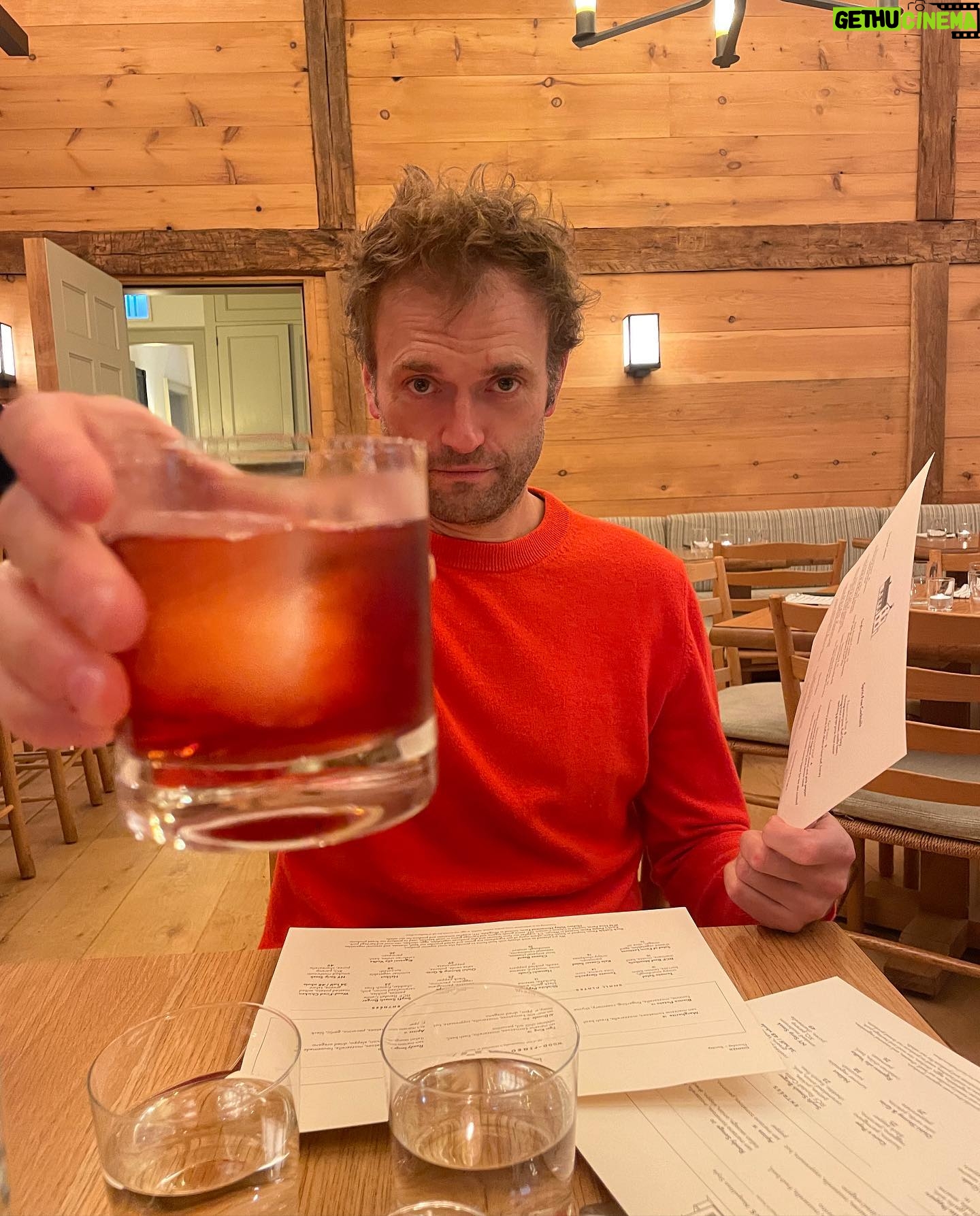 Claire Coffee - 5K Likes - Table for 3, Food for 6 @swyftct, a wood paneled-and-fired dream come true!
Our order:
Shishitos
Pizza Bianca Potato
Cacio e Pepe
Tomato Salad
Half Wood Fired Chicken
Maine halibut with summer succotash
#530res
