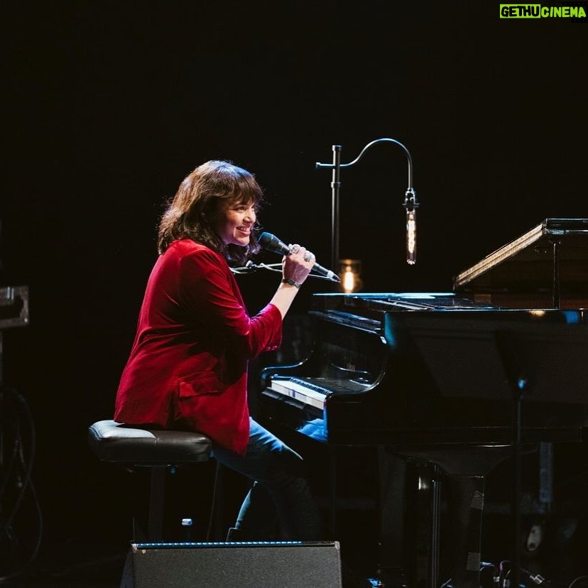 Claire Coffee Instagram - TWAS A NIGHT TO NEVER FORGET! No better way to usher in a new year than with modern miracles @norahjones & @ymusicnyc !! We have two more shows in the live, then all will be available on @audible later this year. Stay *tuned*. @energycurfewmusichour