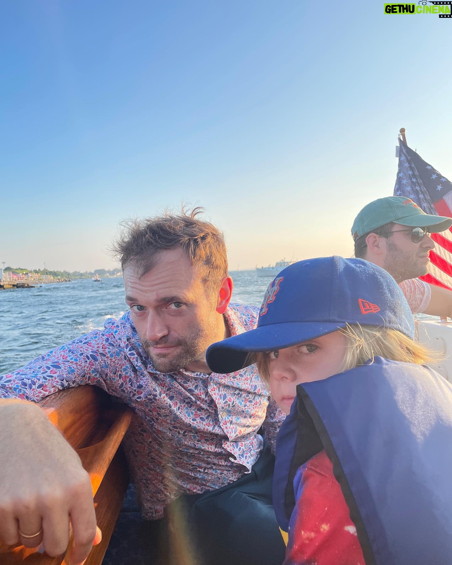 Claire Coffee - 2.9K Likes - Cal: I want a YACHT.
Me: We’re striking against the yachts.
Cal: A small yacht.
Me: You’d better start working now.
Cal: No. YOU’RE gonna work. I’m gonna inherit it.
#yachtprobs @newportfolkfest