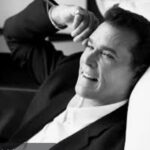 Claire Forlani Instagram - Ray Liotta R.I.P 🖤 Thank you for the Brilliant performances , there are so many. Your commitment to character and your mastery of the craft was something to behold. Thank you 🖤. I made a movie with Ray, it was just a money gig but he was still brilliant. The big surprise about Ray is that he was really Kookie , funny , fun and loved to laugh. We spent two of our days off just roaming around Vancouver , exploring & laughing our asses off. He was so easy to hang with. I’ll cherish those memories 🖤🖤🖤