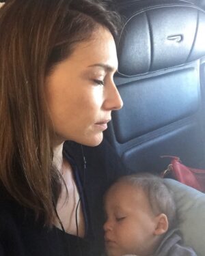 Claire Forlani Instagram - ❤️Happy Mothers Day❤️ ❤️The Kid makes everyday a good day ❤️even though everyday is mothers day, let’s face it!❤️❤️❤️