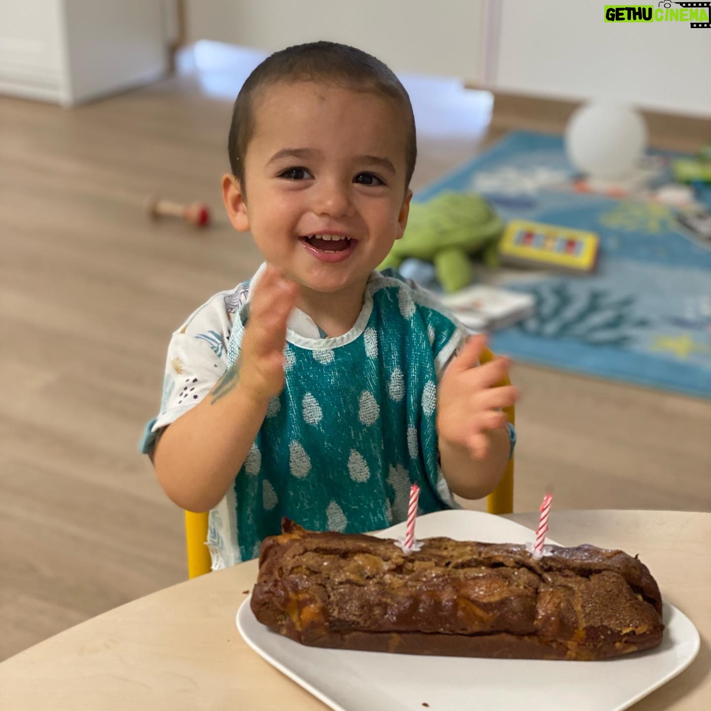 Claire Tomek - 8.8K Likes - Joyeux 2 ans mon fils ❤️
Quand je repense à tout ce que j’ai fait dans la vie, tu es de loin la meilleure chose que j’ai jamais créée.
Ta maman qui t’aime à l’infini et au delà ( même quand tu veux monter sur ses genoux alors qu’elle est en train de 💩)