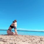 Claire Tomek Instagram - Mardi 19 mars, la vie est belle : j’ai eu le droit à un câlin sans échanger un bout de fromage.