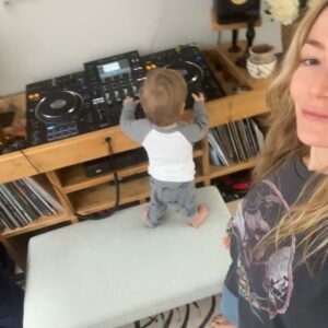 Clara Paget Instagram - 🤹‍♀️Live, Life, Ludo, selecta 🤹‍♀️