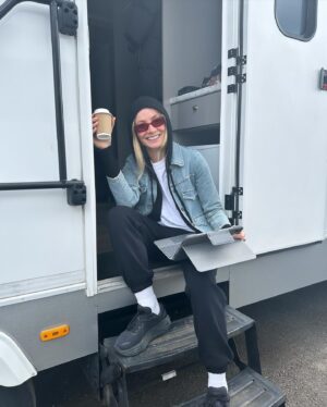 Clara Paget Instagram - 🤹‍♀️Live, Life, Ludo, selecta 🤹‍♀️