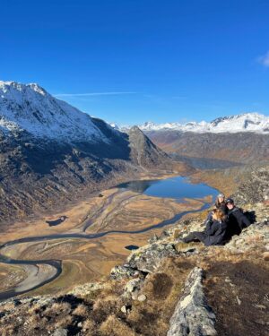 Clara Rosager Instagram - Beautiful Jotunheimen in the fall.
One of the best experience in my life 💙