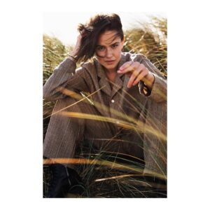 Clara Rugaard Instagram - Hung out in nature w @nikolajtr 🌾