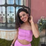 Clara Alvarado Instagram – Boda Iria y Kike, mucho rosa y un poco de alergia. 

Desde el primer año de universidad hasta el día de hoy, por aquí presentes mis amigas las enfermeras 😂💫 por muchos años másssss celebrando y disfrutando 🥂

El conjunto dos piezas es de @mattuicollection y me enamoré de él desde el minuto uno que lo vi 🌸🌸🌸🌸🌸🌸🌸🌸🌸🌸