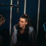 Clara Alvarado Instagram – Desde que volví el martes de Uruguay todo está siendo un frenesí, va todo demasiado rápido y no me da tiempo ni a pasar por aquí. No quería dejar pasar más días sin compartiros algunas imágenes del rodaje de @aguanegra y saber que os parecen :)

GRACIAS EQUIPO, GRACIAS FAMILIA, GRACIAS URUGUAY! 

Nos vemos muy pronto para finalizar este rodaje en Barcelona por todo lo alto. Ya os echo muchísimo de menos 💞🥹

Foto fija @luuhaaro y @nataliacandia.ph 🫶🏻