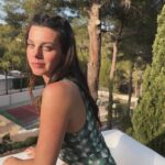 Clara Alvarado Instagram – Mentalmente sigo aquí porque no hay quien entienda este Enero en Primavera 🌿🌞

Puede que me arrepienta pero… calorcito, ven ya. No sé si ha sido mercurio retrógrado, si es esta semana rara o que anímicamente necesito un poco de buen tiempo. Soy la única?