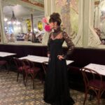 Clara Luciani Instagram - On se réveille un beau matin et on a (déjà?) 30 ans. Merci à vous tous pour vos attentions, vos mots doux, vos cadeaux par milliers…! Qu’on s’aime pour encore 30 ans au moins!