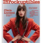 Clara Luciani Instagram - Je suis très fière de vous annoncer que je suis la rédactrice en chef du numéro de @lesinrocks en kiosque depuis hier matin. J’ai pris très à coeur cette invitation et je suis heureuse de vous présenter un numéro qui regroupe tout ce que j’aime et tout ce qui me définit. J’ai décidé de mettre en lumières toutes les femmes de ma vie, celles à côté desquelles je me suis construite et j’ai hâte que vous appreniez à les connaître au fur et à mesure des pages. Pour l’occasion, j’ai notamment eu la chance d’échanger avec deux de mes idoles; Catherine Deneuve et Françoise Hardy que je remercie du fond du cœur d’avoir répondu présentes. J’ai vibré et tremblé comme une petite fille ! Merci à toute la dream team des inrocks pour cette aventure folle et pour leur confiance, @gucci pour les habits de lumière et @fionatorre d’avoir immortalisé ce moment . Hâte de lire vos retours. 🆑