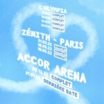 Clara Luciani Instagram - Une bande très organisée🫀. On continue de venir vous voir un peu partout en France jusqu’en 2023, et on terminera notre folle aventure avec une toute toute toute dernière date surprise à Bercy le 31 janvier 2023 ! The Grand Final…! La billetterie ouvrira mardi à 10h. Dites nous où vous viendrez nous voir faire chauffer le dancefloor 💃🏻✨. (On arrivera dans ce même petit avion dans la ville la plus motivée). Toutes les dates dans le lien en bio! 📷 @fionatorre