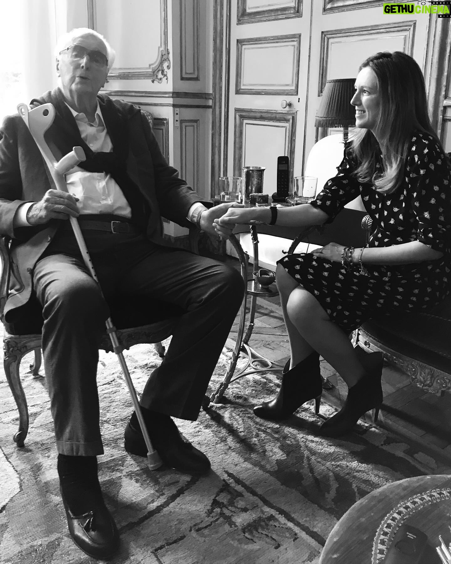 Clare Waight Keller - 1.9K Likes - Over the weekend I spent some time looking through the new beautiful book on the House of Givenchy.
It gave me a moment to reflect on my time at this extraordinary Maison and take a look back at my own images from my archives and share them over the next week or two.
Hubert de Givenchy was a man of strength and wisdom, and I will be forever grateful to him for his trust and belief in me. At a time when the globalised fashion industry spins faster and more frenetically than ever before, perhaps we should take a moment to remember his graceful vision. As a designer, what does it mean to interpret the language and legacy of Givenchy for a contemporary audience?
For me, the challenge was to look into the heart of the house - and its creator - and in doing so, find the inspiration to move forwards⦠because in understanding the past, we can shine a light into the future.
@thamesandhudson @givenchy @anderschristianmadsen @alexandre.samson.paris
#paris #couture #catwalk