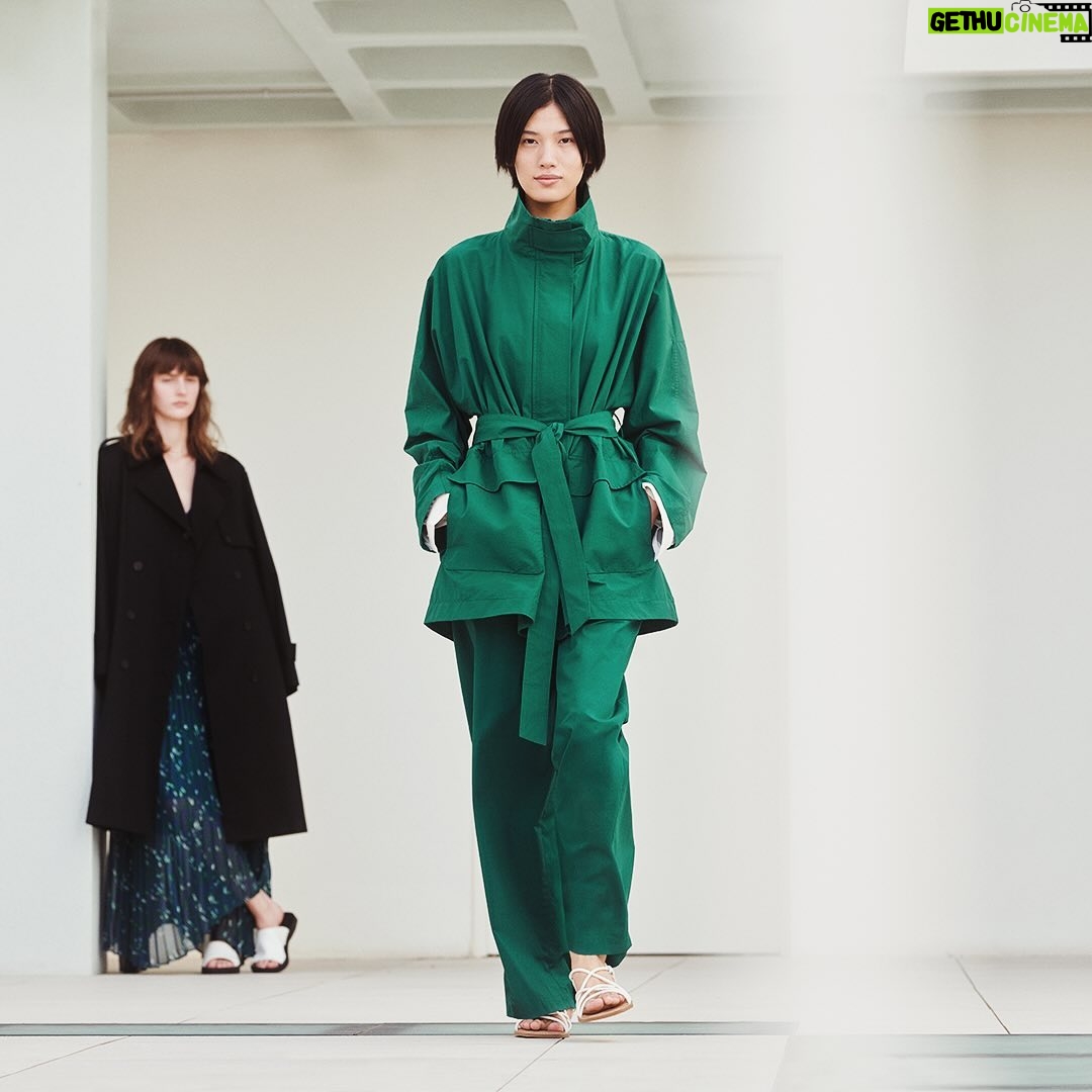 Clare Waight Keller - 1.5K Likes - Launching globally today my new collection in collaboration with @uniqlo
Drop 1 of Uniqlo:C in stores from Thursday 22nd February β€οΈπ©΅