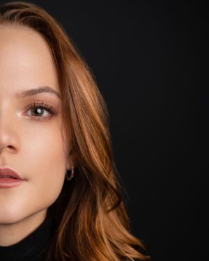 Clarisa González Instagram - Clarisa’s Portrait ✨
-
#Portrait #photoshoot #portraitphotography #portraitphotographer #shooting #beauty #actress #tbt #shooting #photoshoot #portraitvision #sony #sonyalpha #photography #photographer #visual #visualart #visuartist #art #media