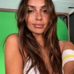 Clarysse Pereira Instagram - C’est la fin de l’aventure pour moi 🥺🌴⚪️ J’aurais aimé aller plus loin dans cette aventure mais je sais que j’ai tout donné, j’ai beaucoup pris sur moi que ça soit mentalement ou physiquement, j’ai découvert que je pouvais me surpasser, j’ai fais des choses dont j’aurais jamais penser être capable donc je reste super fière de moi ❤️ J’ai fais des rencontres de fou et j’ai vécu une expérience incroyable que je n’aurais jamais pu vivre sans toute les personnes qui travaillent dur pour que vous puissiez vous régaler devant votre tv chaque soir, je suis hyper reconnaissante 🤍 Je vous ai mis à la fin une petite photo de moi en sortant de l’aventure, j’ai perdu 5.5kg et ducoup maintenant je me suis mise au sport pour pouvoir garder ce corp 😂 Gros💋, je vous ❤️