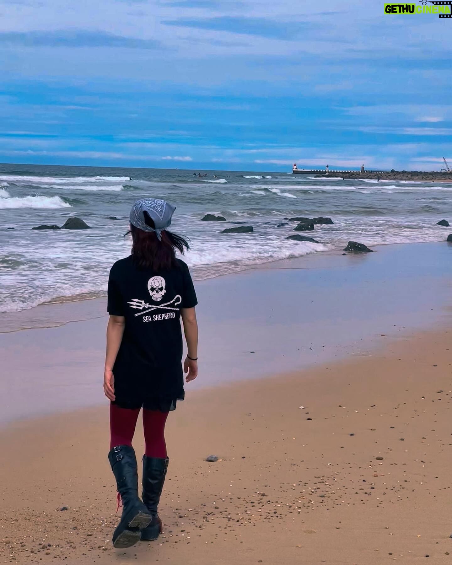 Claudia Riera - 2.9K Likes - I am very proud to anounce after years of following their cause that I am joining @seashepherd as one of their ocean warriors.
I support the mission of Sea Shepherd to protect defend and conserve our ocean, sea shepherd is fighting to protect marine wildlife globally and the good news is you can also join the mission and help!
Follow their page: @seashepherd
You can also shop to support: @seashepherdstore
For the Ocean šš
#seashepherd #marineconservation #stoptheplunder #shoptosupport
#mediterranean #StopTheGrind