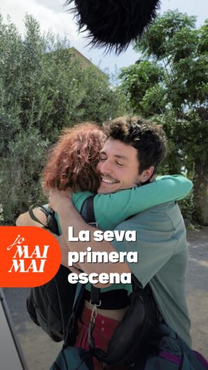 Claudia Riera Instagram - La primera escena que podem veure de #JoMaiMai3Cat: amb @mikinunez i @cloriera! 😍 I ja ens hem enamorat de la Mai i en David… 💕