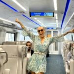 Claudia Albertario Instagram - Super experiencia en tren a Boca Raton para la inauguración de las nuevas oficinas de Fortune International Realty Super experience in train to Boca Raton for the inauguration of the new offices of Fortune International Realty. #fortune #realtor #miami #bocaraton