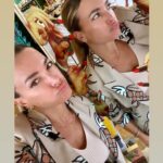 Claudia Albertario Instagram - It’s my birthday 🥳🥳 …Que me encuentre siempre así, jugando, sana, amando y siendo amada, rodeada de afectos, llena de defectos, alguna que otra virtud, plena, y agradecida hasta la coronilla!!!! GRACIAS GRACIAS GRACIAS!!!!!!! #birthday #birthdaygirl #happybirthday