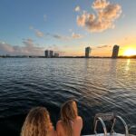 Claudia Albertario Instagram - Another day in the paradise. Mas que agradecida 🤩🫶🙌 @festival_boat #miami #lifestyle #familytime