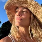Claudia Albertario Instagram - Happy 2024!! 🫶☀️✌️✨ #PuraVidaMagic #CostaRicaAdventures #TropicalEscape2024 #ExploreCostaRica #WildlifeWonderlandCR #CostaRicaVibes #JungleJourneysCR #BeachLifeCR #RainforestRetreats #TicoParadise2024